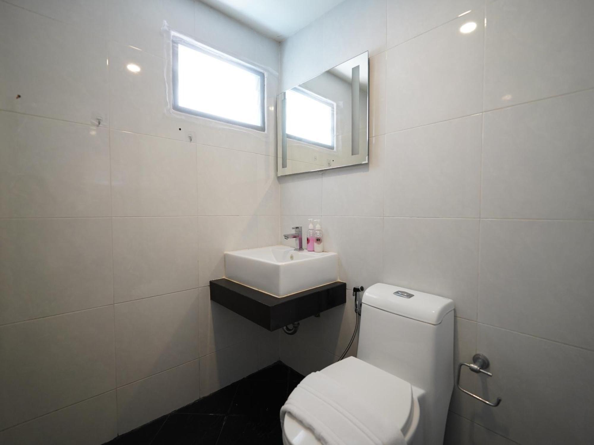 Roomquest Bangkok Don Mueang Airport Bilik gambar